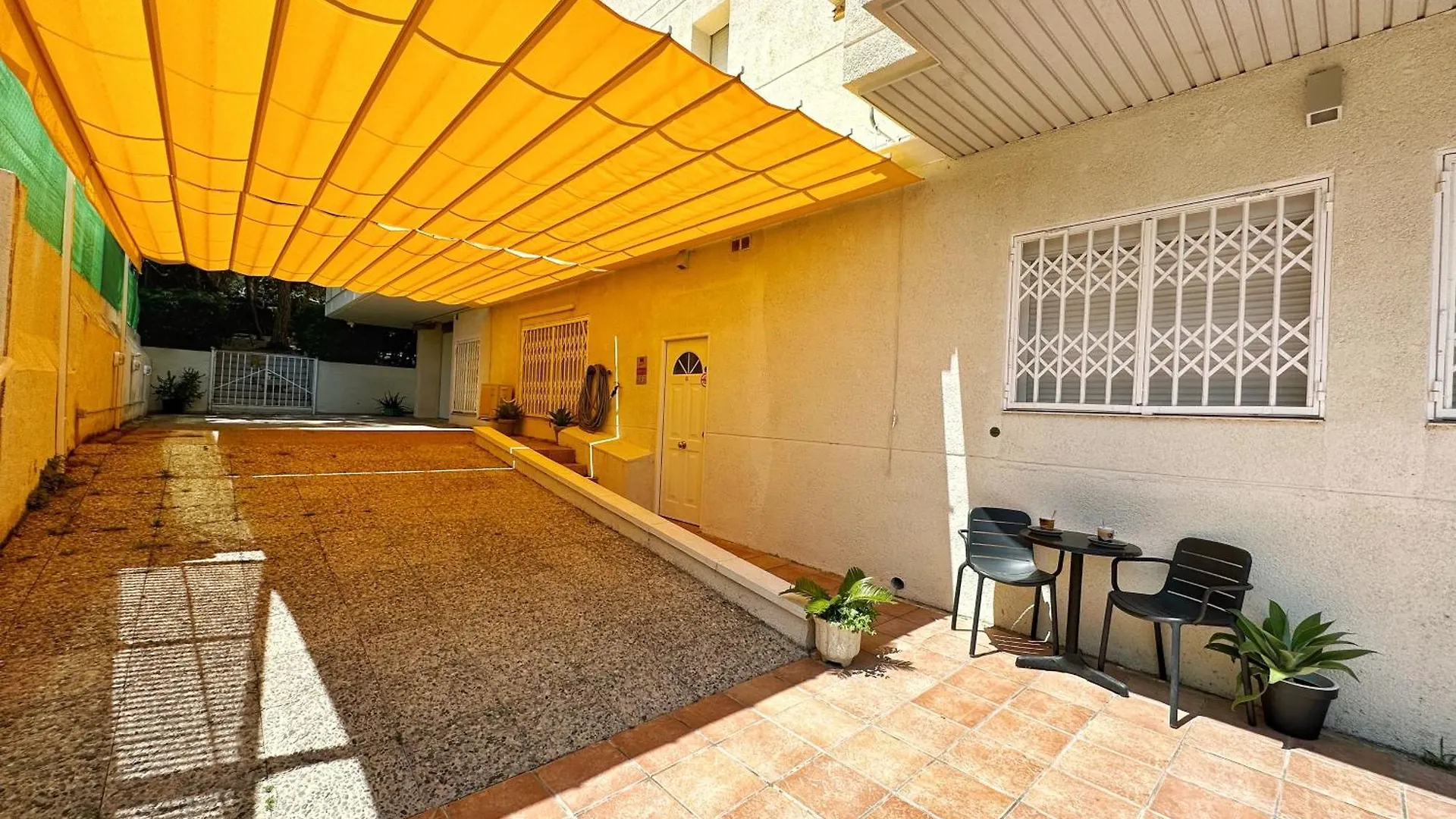 Domuum Holidays - Pino Alto Apartment Salou 0*,  Spain